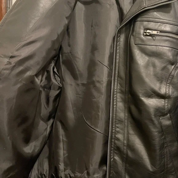 Torrid faux leather bomber jacket - Picture 4 of 4